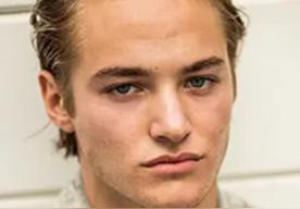 米切尔&middot;霍格