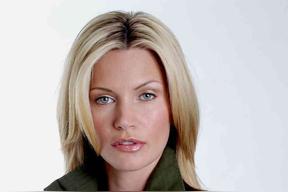 娜塔莎·亨斯屈奇