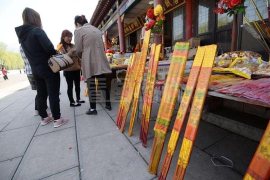农村祭祀庙会上做这个生意的人最赚钱,他一天挣的比你