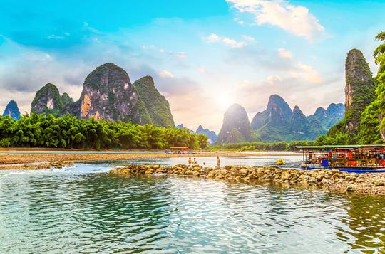 桂林漓江山水风光_图片大全—全景创意图库（quanjing.com）中国领先的正版图片视频素材网站