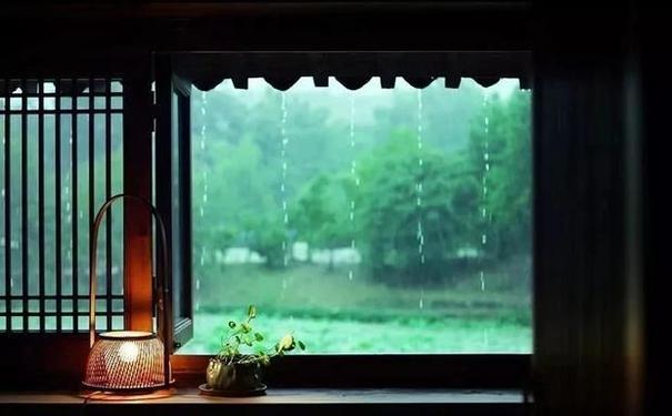 雨打窗棂图片图片