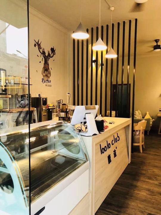 创业奶茶店主集体吐槽:以前打工上班简直就是度假