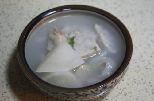 添加辅食后宝宝便秘怎么办