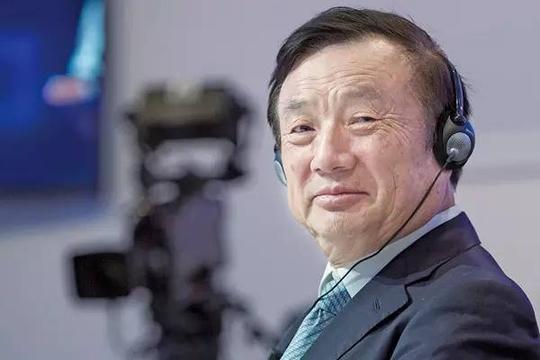 奋斗.可以说,任正非的创业初期带着些许悲情色彩.