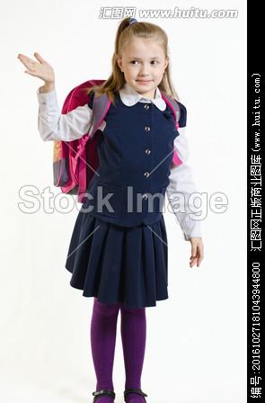 学生该不该穿校服上网课新闻