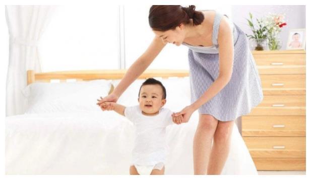 宝宝过早扶站有什么危害