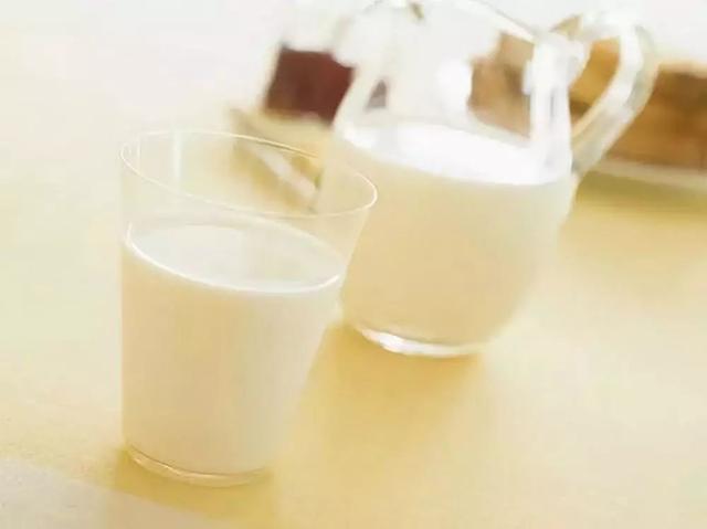 怎么选择适合宝宝喝的纯牛奶
