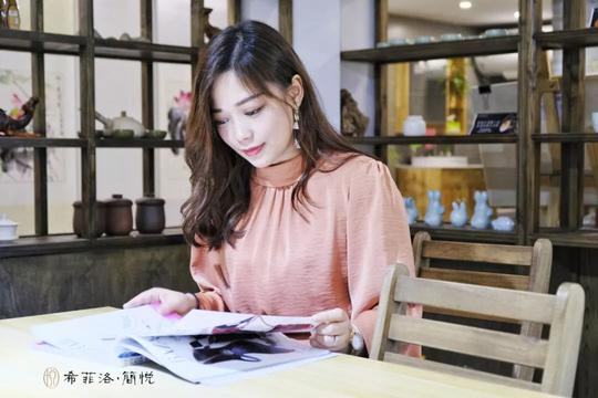 个人专访丨希菲洛简悦女性创业平台合伙人特辑—自由文艺女青粟玥的开