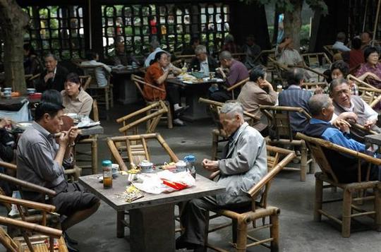 人民公园茶馆一角