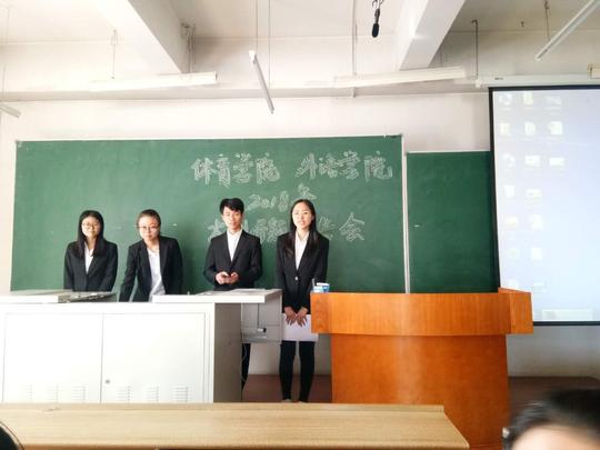 正文开题答辩顺序以抽签形式确定,每个项目组都具体论述了创新创业