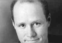 大卫&middot;考吉尔