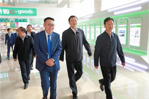 江苏省委常委、省委统战部部长杨岳莅临绿叶调研指导