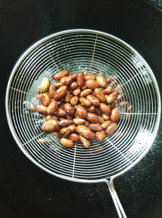 油炸花生米