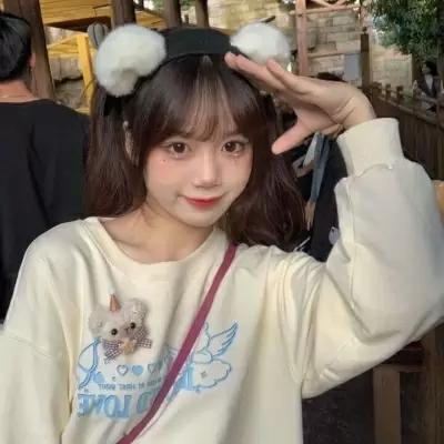 随发头像/今年冬天要把小手插进心爱的人口袋里。,女生,意境,高冷,抖音