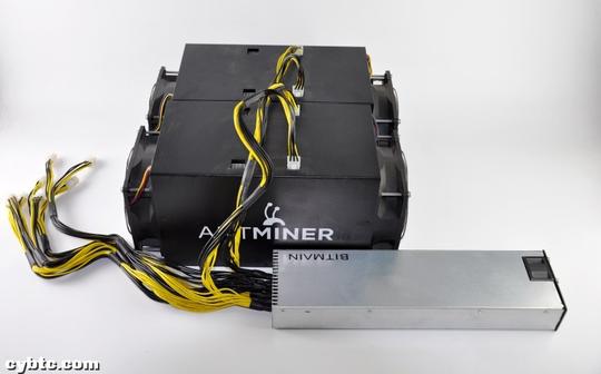 电源pcb增加了三防漆设计,防止外界含有导电粒子的灰尘进入电源后