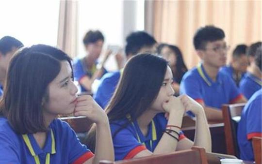 大学生创业基础《大学生创业基础论文》