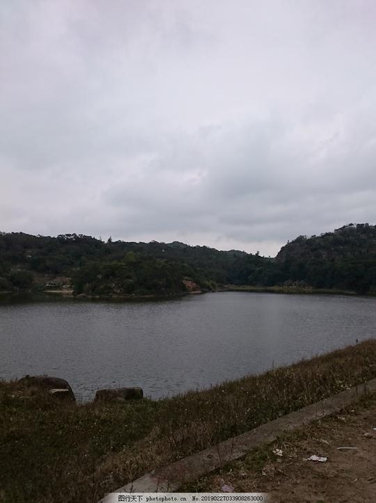 水库阴天水面汕头市达濠区巨峰寺建筑节日风景摄影国内旅游