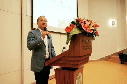 曾志龙:青年创业三把斧自我,工匠精神和拍档