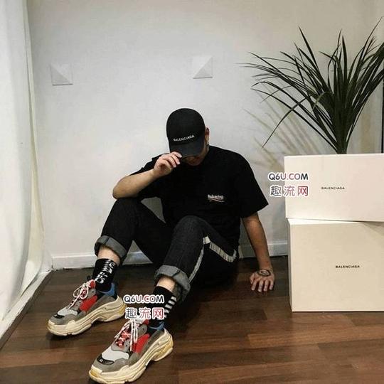 巴黎世家老爹鞋搭配什么裤子balenciagatriples搭配街拍图