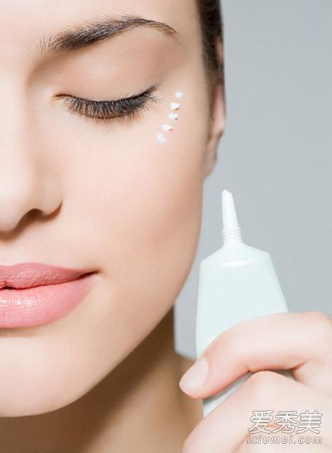 黑眼圈重可以用眼霜吗