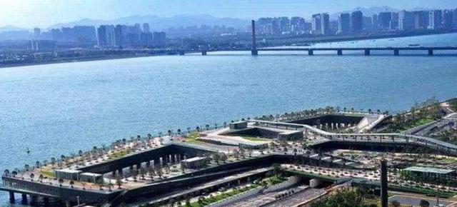 你留在一个城市里的理由是什么