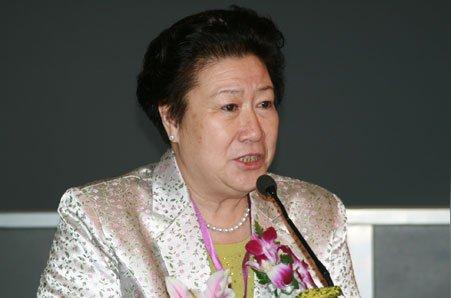 内地厉害的女人,退休后不仅仅甘心自主创业,今奋斗出一家上市公