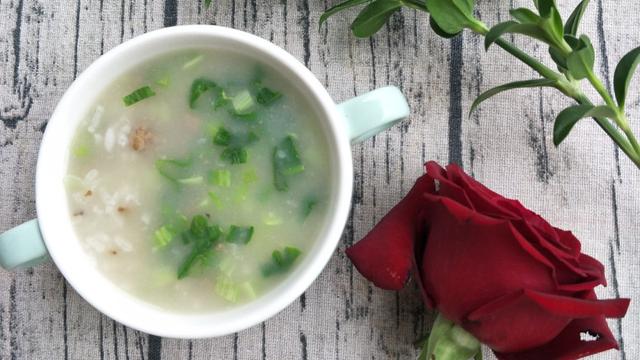 孩子出牙的顺序慢是因为缺钙吗