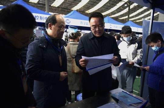 我校2022届校内毕业生冬季双选会成功举办