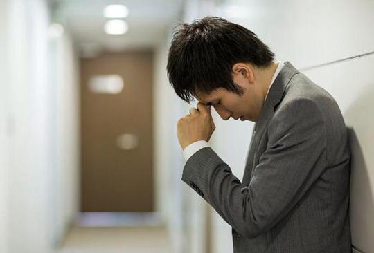 大学生创业失败后沉迷彩票,父母却为他欠下的债务发愁