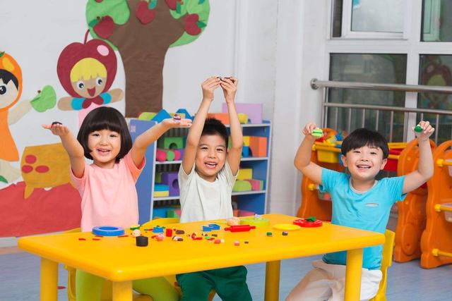 幼儿园入园年纪