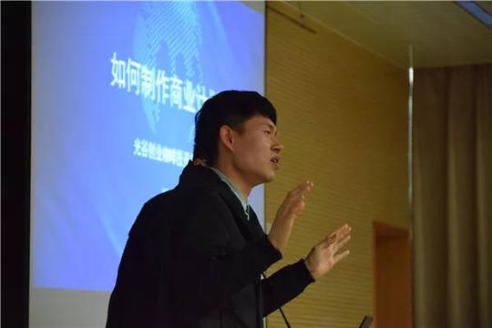 光谷创咖进校园:零距离引导大学生创新创业