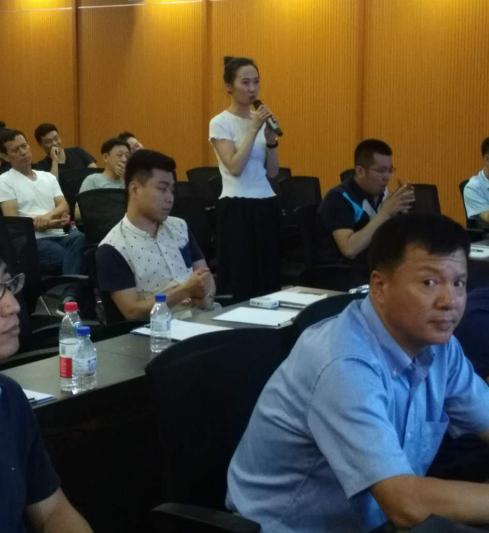 中国沐新创业同修会合伙人导师张时乐博士做了题为碎片化的流量争夺