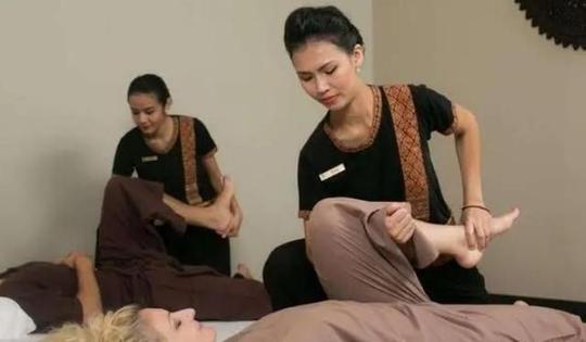 泰国有名的“毒奶服务”，一次40分钟，为什么回头客不多?
