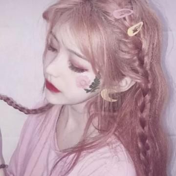 女生头像唯美.ins风女生头像唯美？