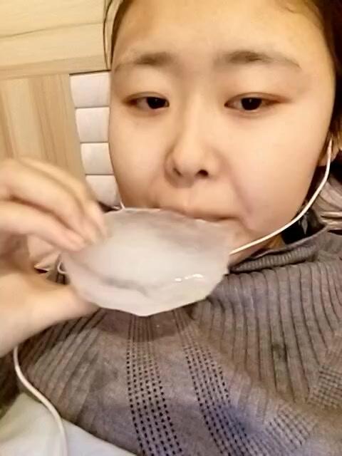 爱吃冰的蕾姐(求关注)1的主页-快手直播