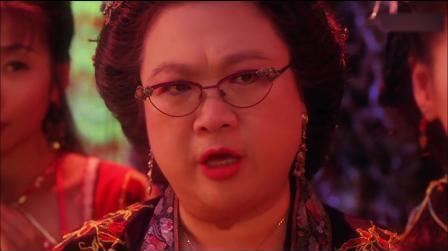 大妈养了十几个女儿起名字一个比一个好记长相一个比一个好看