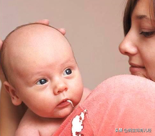 新生儿吐奶的解决方法