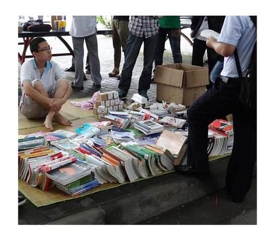现在摆地摊卖什么最挣钱摆地摊卖什么最赚钱而且最受欢迎