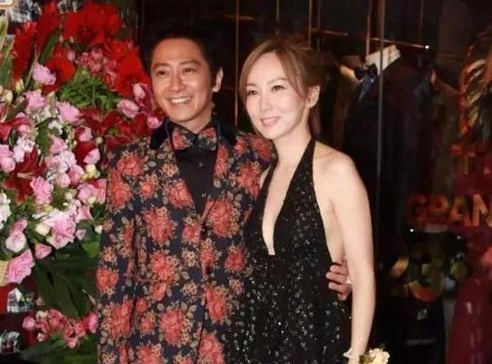 孙耀威18年前遭封杀,做生意连亏千万女友不离不弃