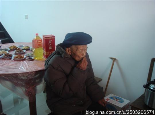 戒酒容易戒烟难_生意人