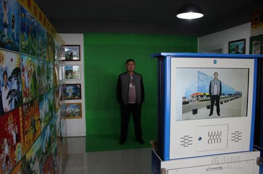 火爆招商全球3d拍,夕阳红爱心摄影,鑫园合影机,农村流动照相设备