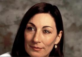 安杰丽卡·休斯顿