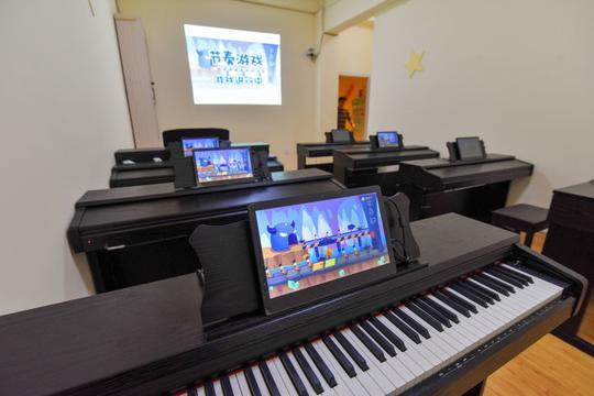 南阳首个珠江·艾茉森数字交互游戏化音乐教室!学乐理