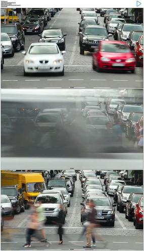 十字路口人流车流实拍视频素材