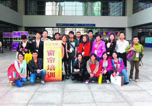 新加坡3名中国新移民创业故事:转行转出新出路