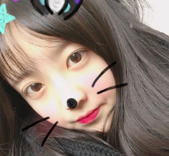女生原相机全脸照片