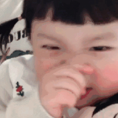 呜呜呜呜表情包可爱