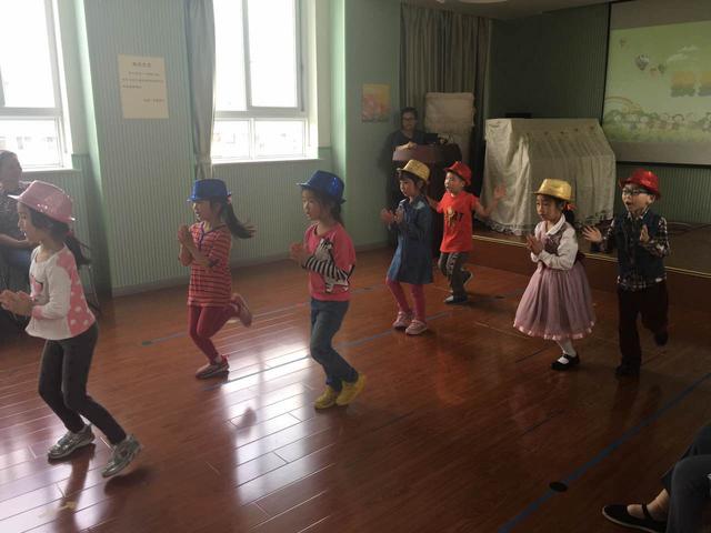 幼儿园母亲节活动现场报道2019