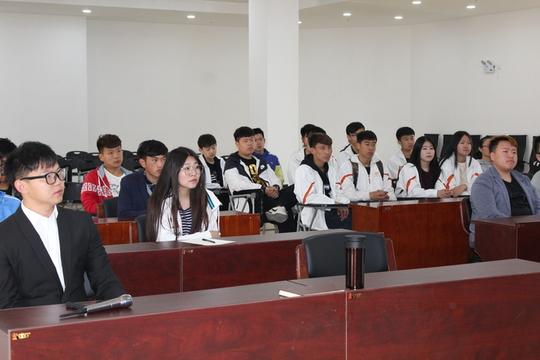 为学生创业梦想导航-新闻聚焦-朝阳市财经学校