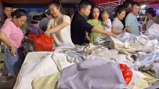 李姐分享地摊创业经验:新手摆地摊“八不要”